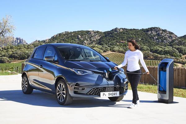 Duitsers rijden door EV-subsidie gratis Renault Zoe