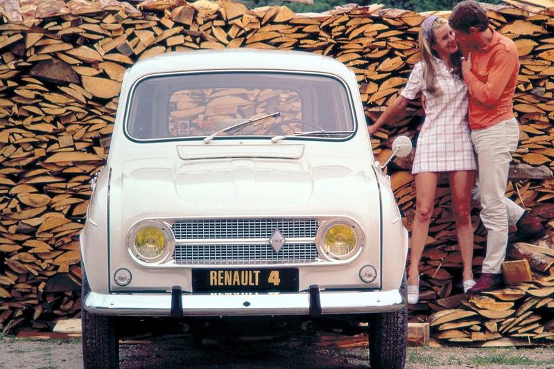 Renault 4 - Facelift Friday